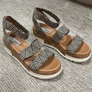 Steve Madden Belladonna Strap Sandals